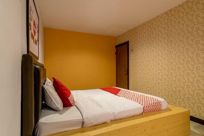 Sz Nine One Hotel Medan Esterno foto